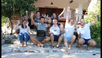 Hybrid Life Culture: The Community and Bond Among Hybrid Enthusiasts