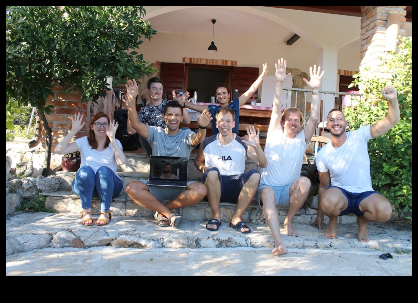 Hybrid Life Culture Μια κοινότητα παθιασμένων ενθουσιωδών 1 Hybrid Life Culture: The Community and Bond Among Hybrid Enthusiasts