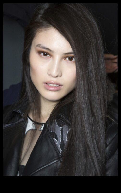 Αποκαλύπτοντας το μυστήριο: Πώς οι διασημότητες διατηρούν τέλεια μαλλιά