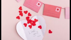 Ερωτικά γράμματα και τύποι που κατασκευάζουν το καλύτερο ανταμοιβή για την ώρες ηλιακού φωτός του Αγίου Βαλεντίνου 6 Love Letters and Tokens: Crafting the Perfect Gift για την Ημέρα του Αγίου Βαλεντίνου