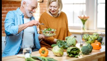 Golden Eats: Ένα Μαγειρικό Ταξίδι στη Γηριατρική Διατροφή