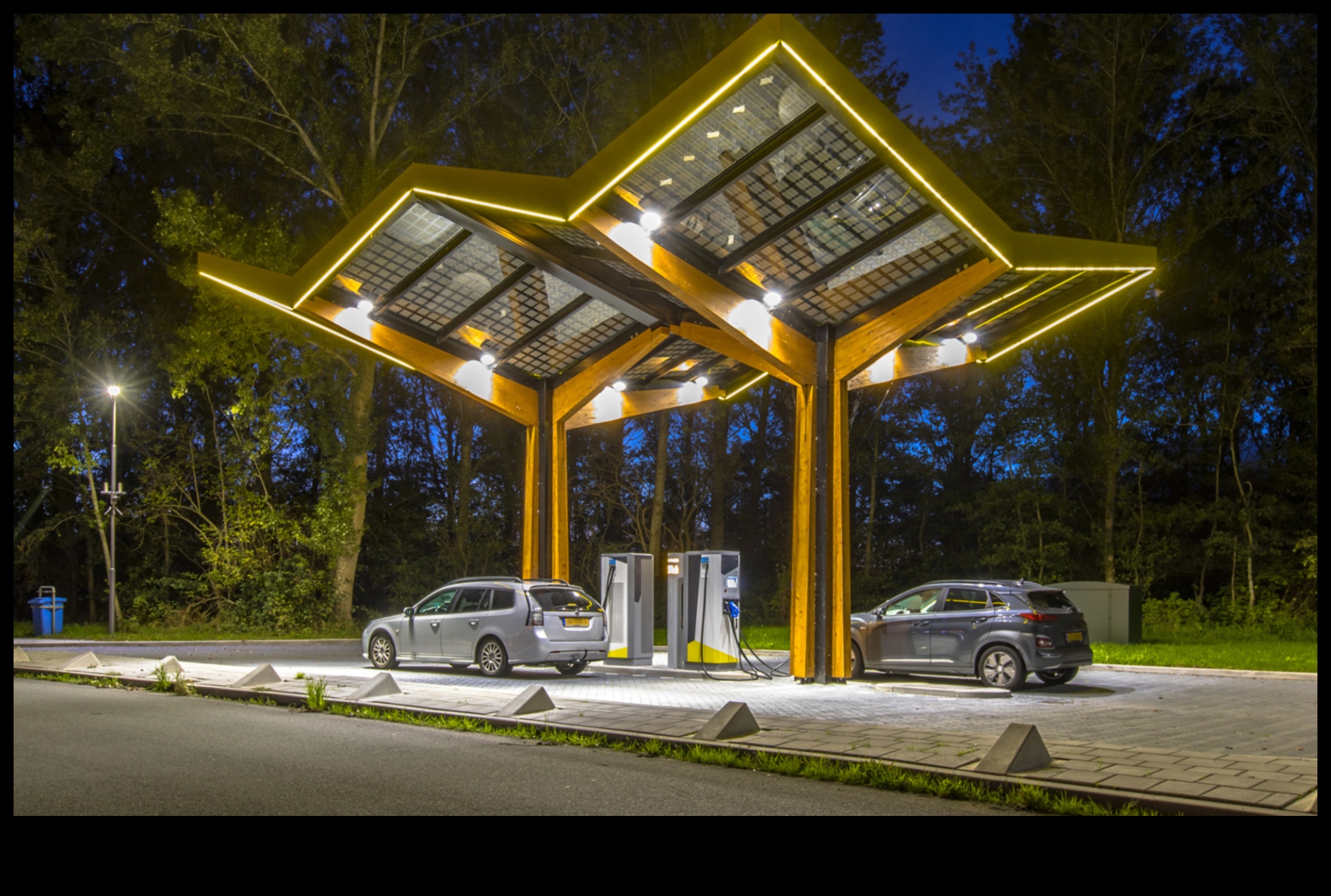 Υβριδικές καινοτομίες που οδηγούν το μέλλον της βιώσιμης κινητικότητας 1 Υβριδικές καινοτομίες: Η πιο πρόσφατη σχεδίαση και τεχνολογία για βιώσιμη οδήγηση